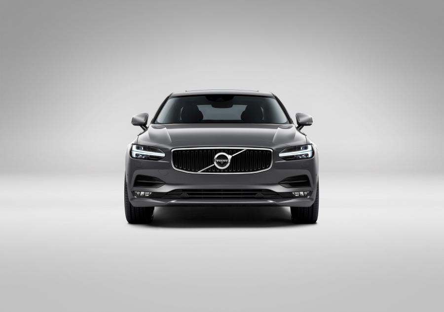  Volvo S90 T5 Momentum 2016 года  (фото 3 из 7)